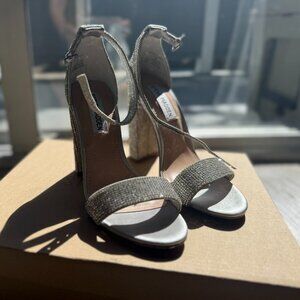 Steve Madden Carson-R Heels Size 5.5